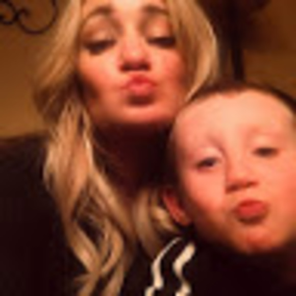 Meet your Posher, Megan - Picture 1 of 1